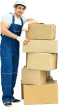 Грузчик в униформе облокотился на стоящие друг на друге 5 картонных ящиков